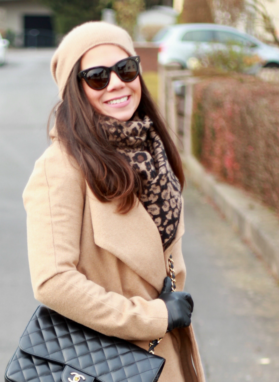 camel-coat-x-leopard-scarf_halfies-style_6